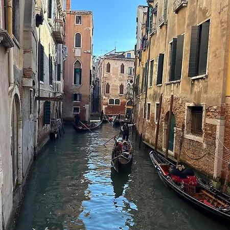 Nel Centro Di Apartment *