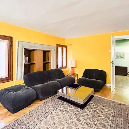 Nel Centro Di Apartment